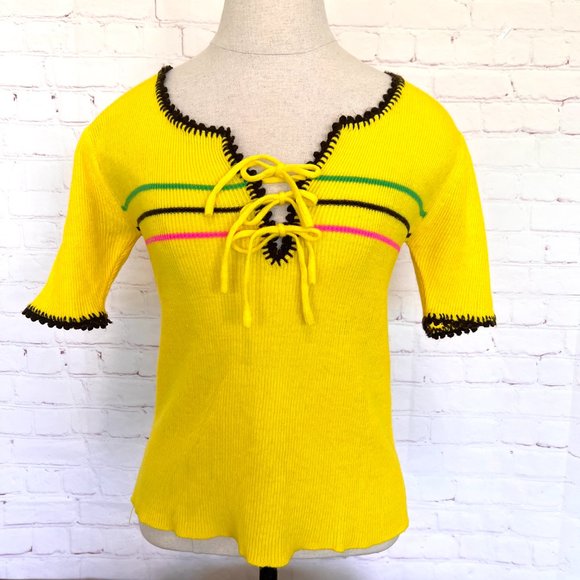 70's Bright Yellow Short Sleeve Sweater - Size 36 - Medium - Picture 1 of 11